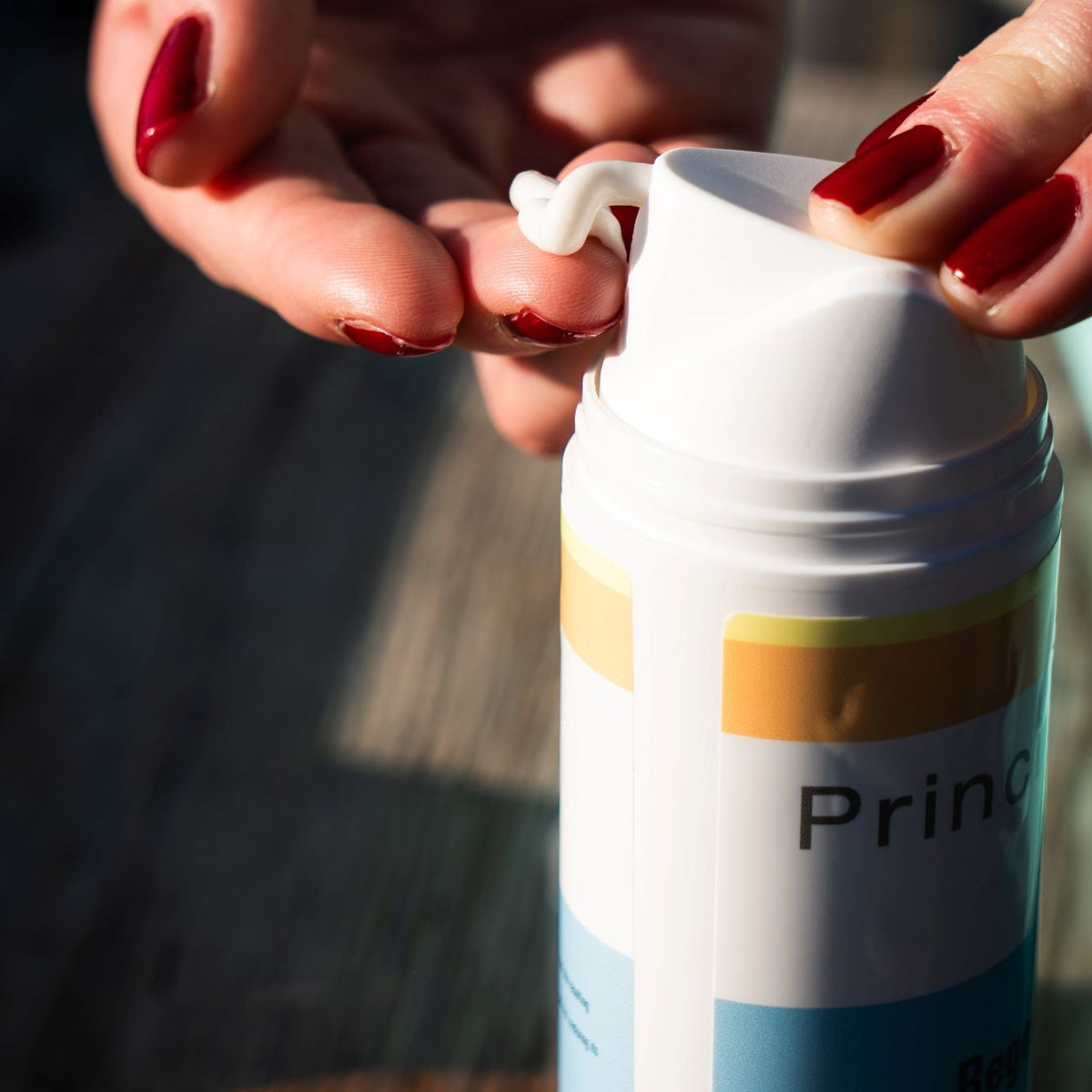 Pelsan als Creme in Anwendung